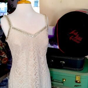 Lace gown with back cut out Speechlessness size 11 bugle beads metallic thread